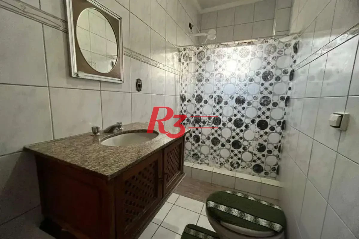 Sobrado com 3 dormitórios à venda, 200 m² por R$ 800.000,00 - Santa Maria - Santos/SP
