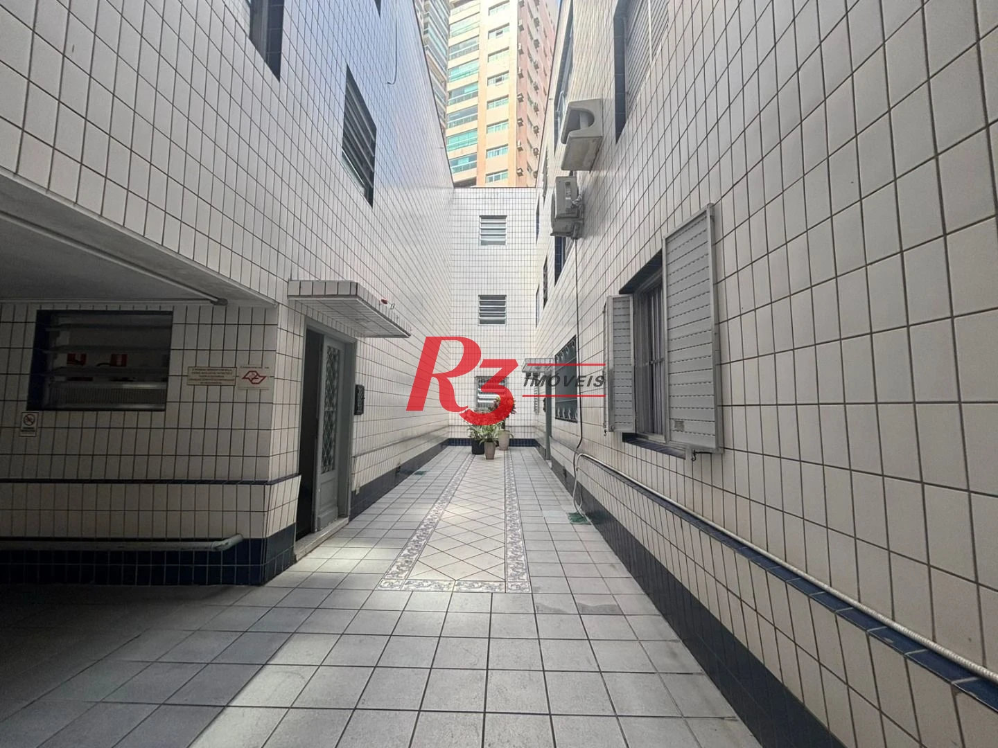 Apartamento com 2 dormitórios para alugar, 65 m² - Boqueirão - Santos/SP