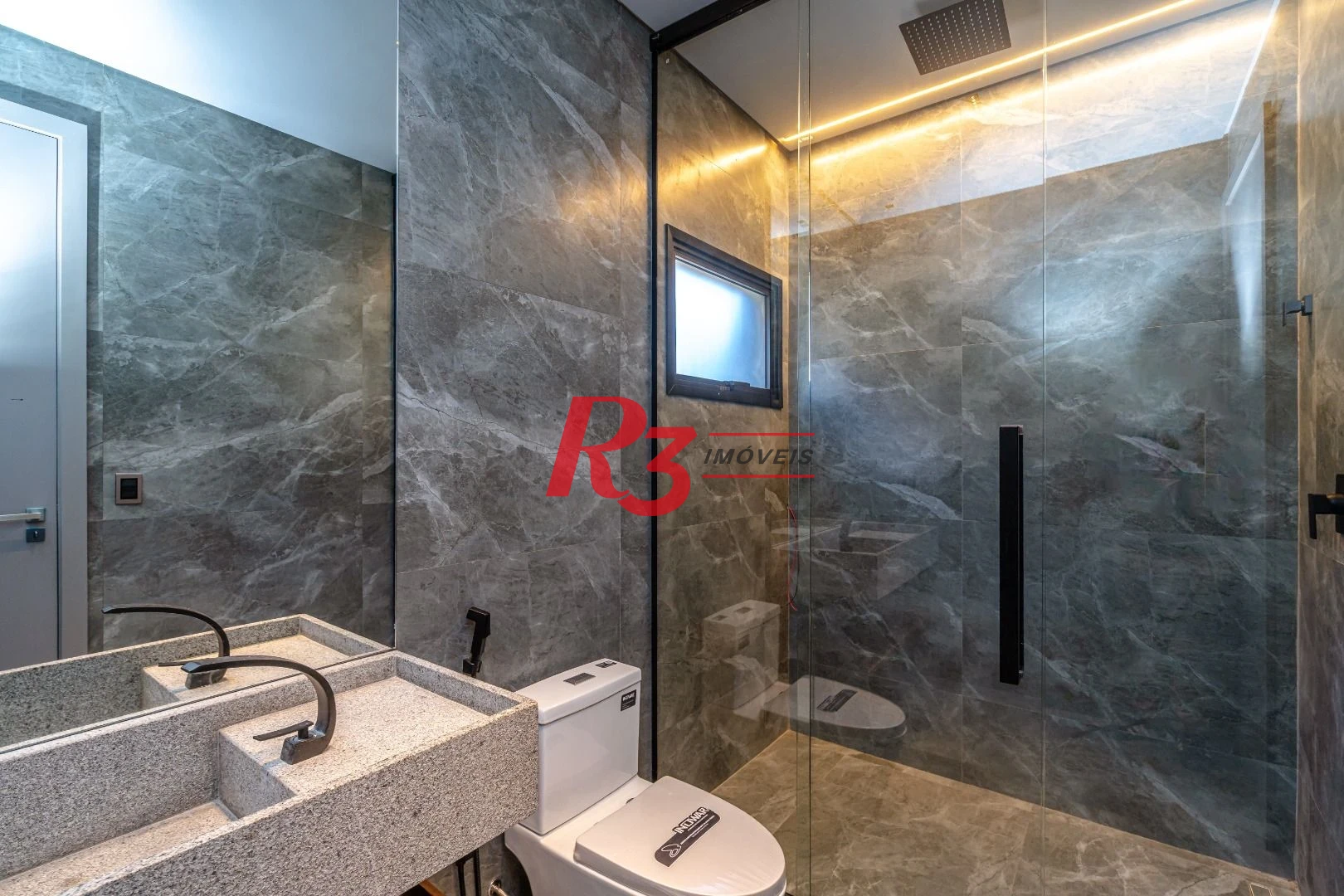 Casa com 6 dormitórios à venda, 750 m² - Acapulco - Guarujá/SP