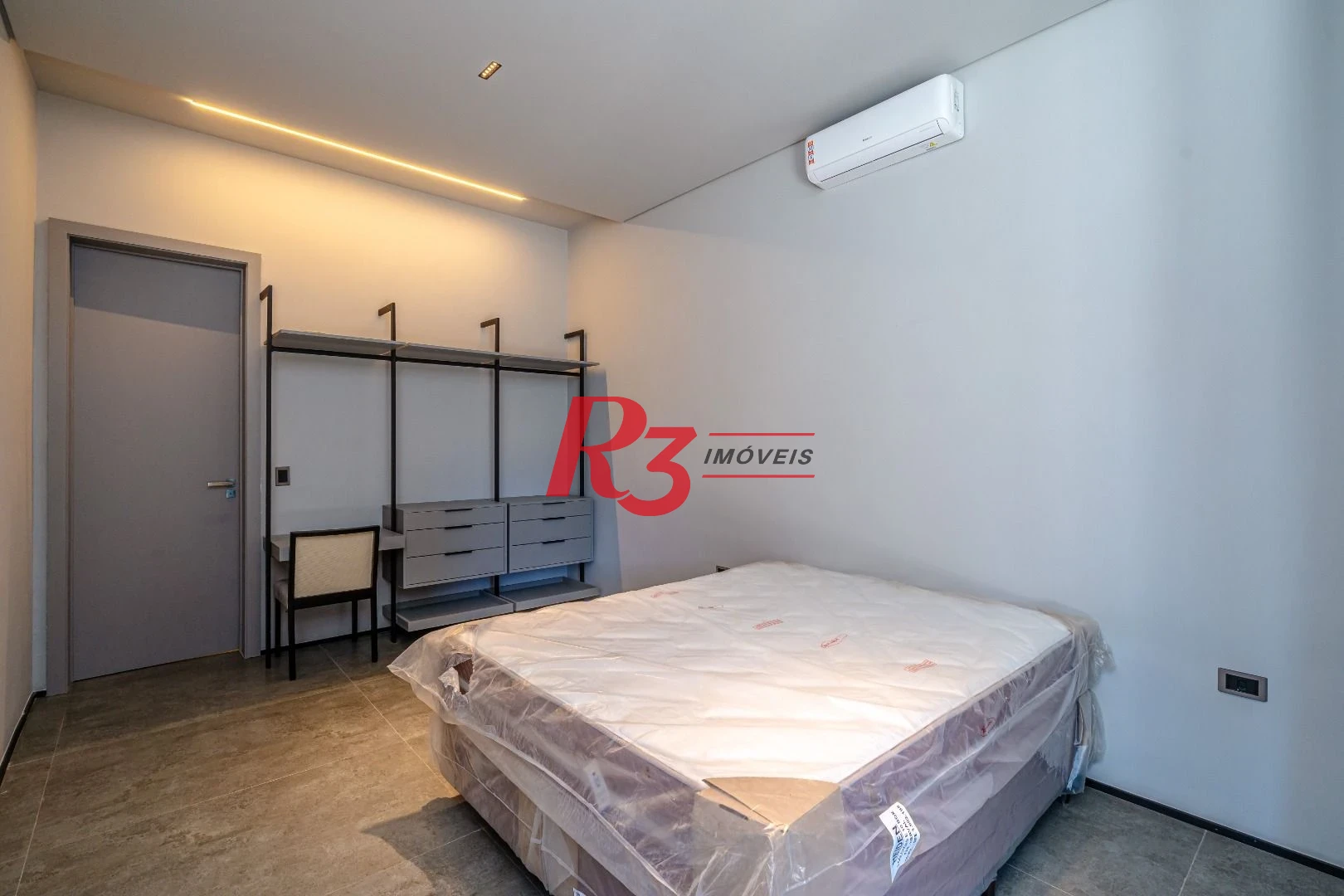 Casa com 6 dormitórios à venda, 750 m² - Acapulco - Guarujá/SP