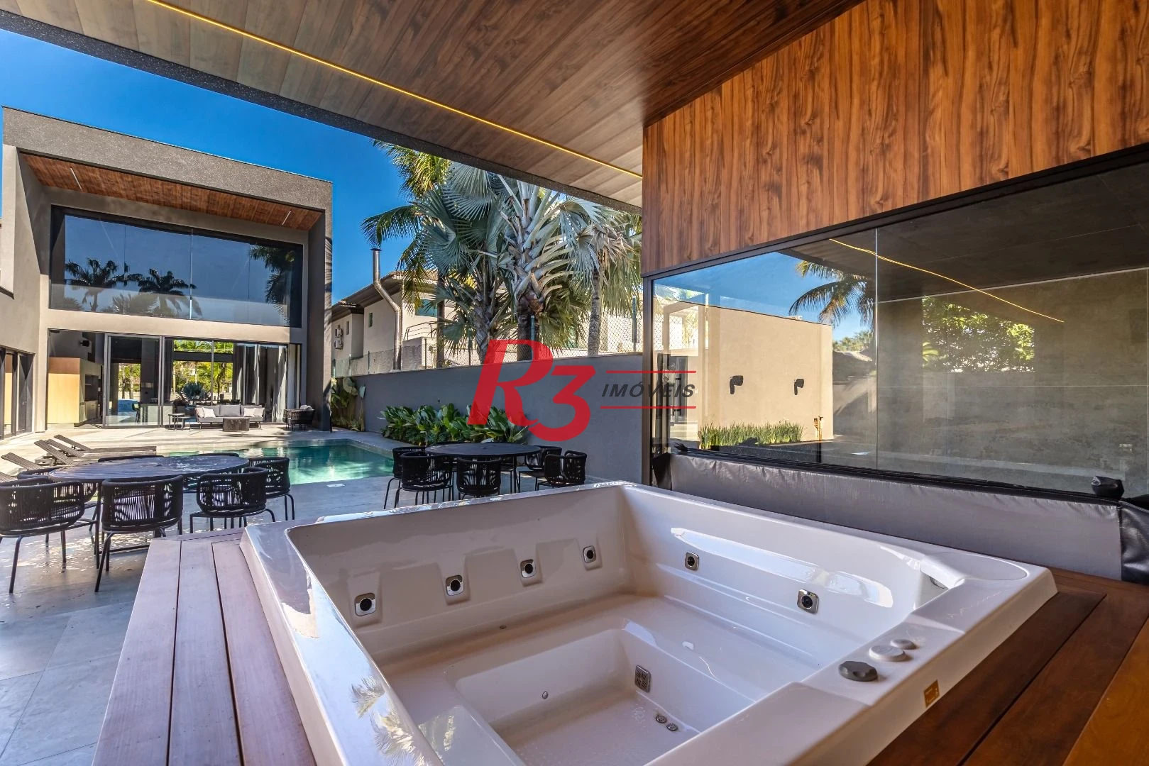 Casa com 6 dormitórios à venda, 750 m² - Acapulco - Guarujá/SP