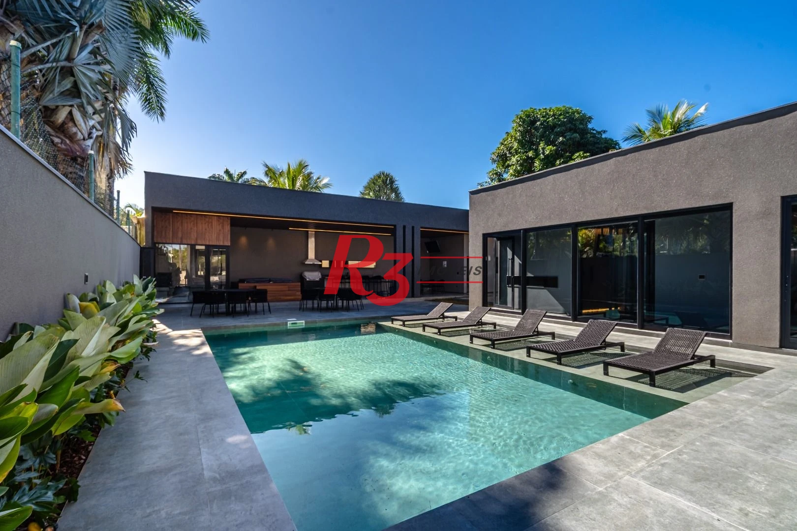 Casa com 6 dormitórios à venda, 750 m² - Acapulco - Guarujá/SP