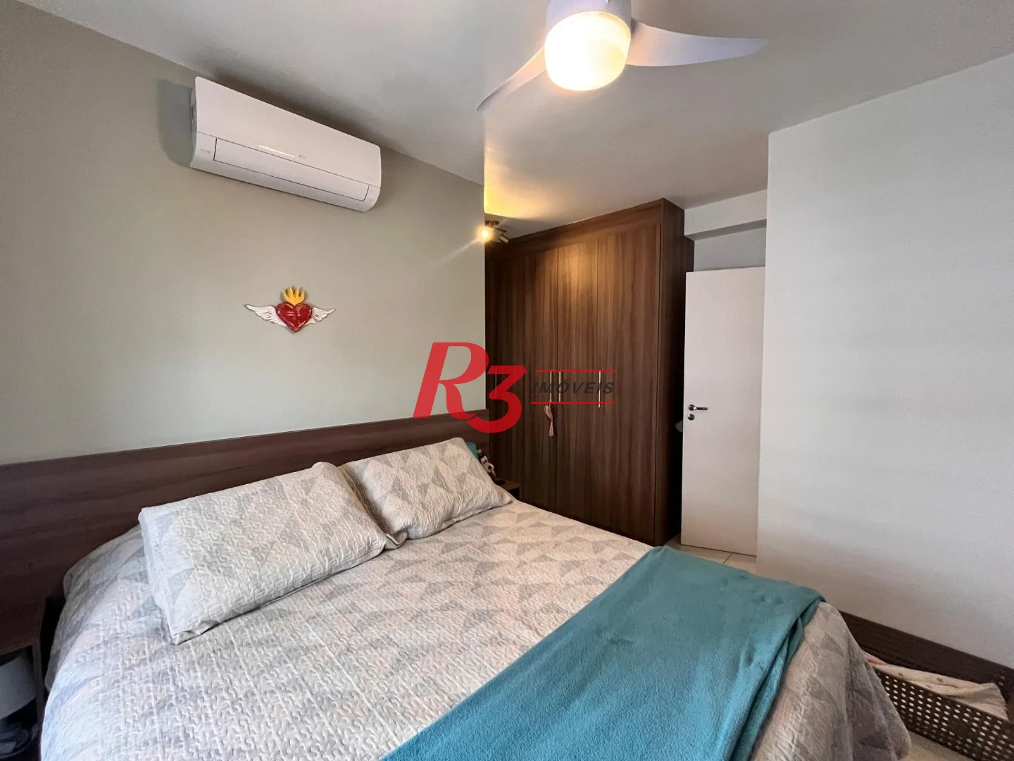 Apartamento com 3 dormitórios à venda, 111 m² por R$ 1.150.000,00 - Ponta da Praia - Santos/SP
