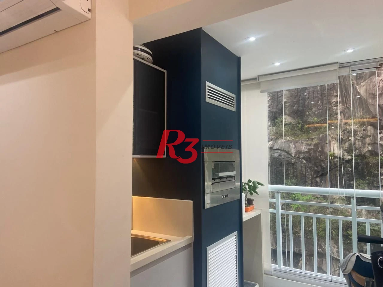 Apartamento com 2 dormitórios à venda, 85 m² por R$ 960.000,00 - Marapé - Santos/SP