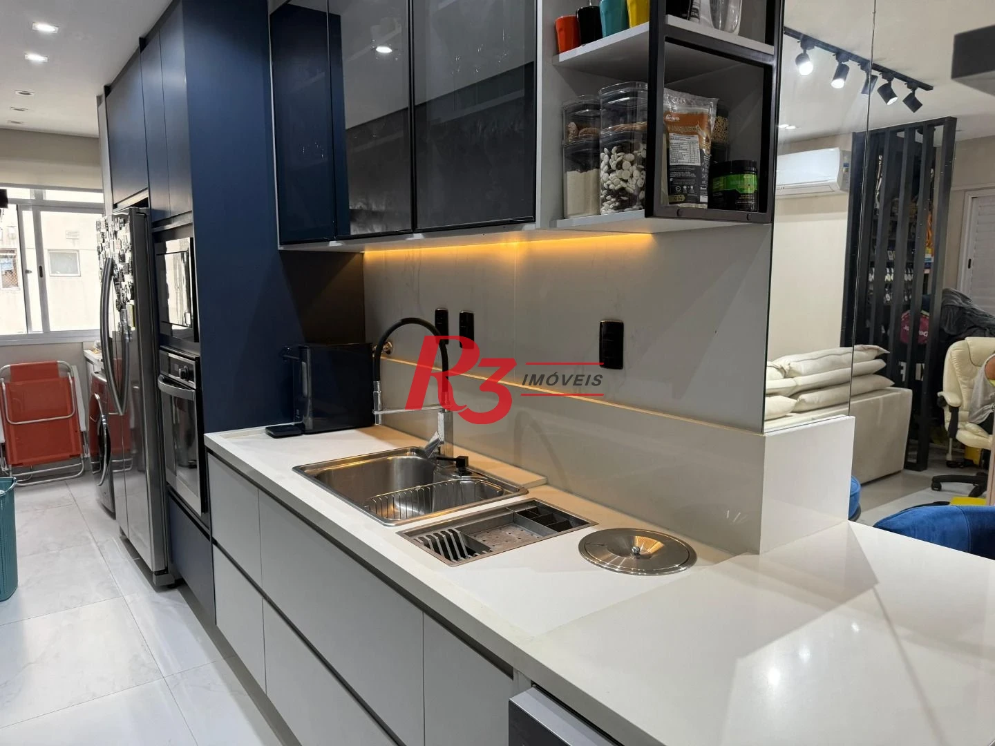 Apartamento com 2 dormitórios à venda, 85 m² por R$ 960.000,00 - Marapé - Santos/SP