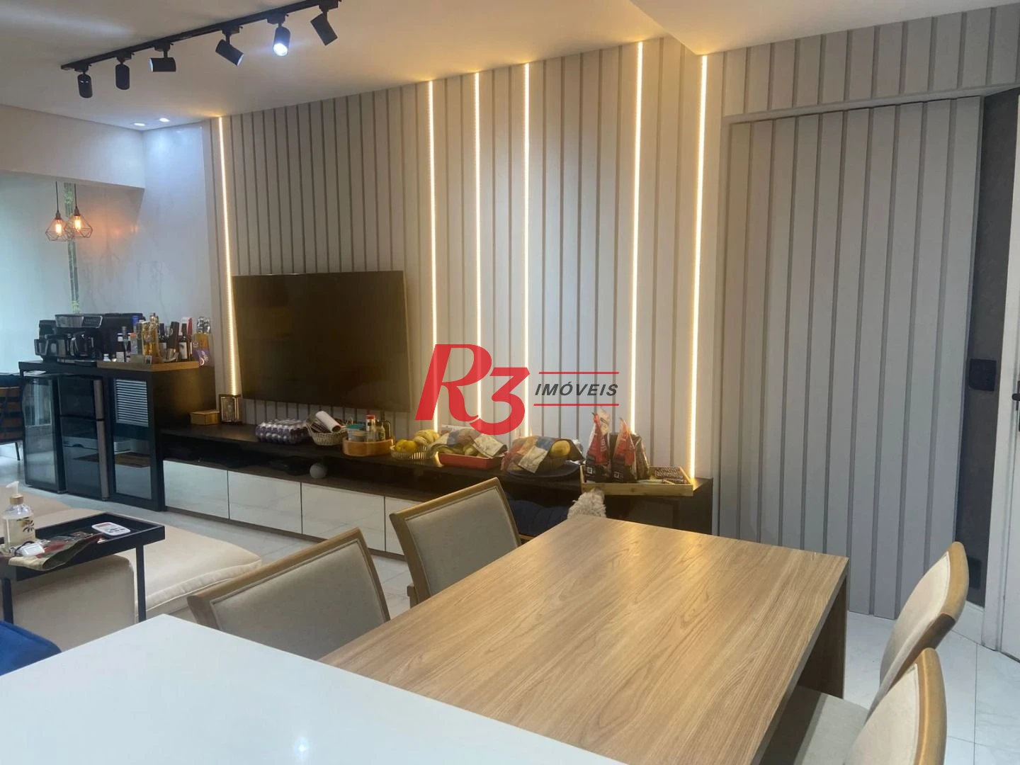 Apartamento com 2 dormitórios à venda, 85 m² por R$ 960.000,00 - Marapé - Santos/SP