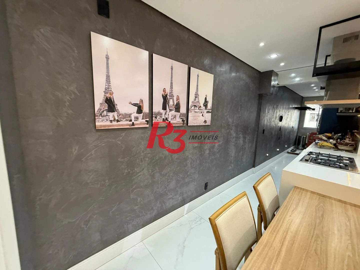 Apartamento com 2 dormitórios à venda, 85 m² por R$ 960.000,00 - Marapé - Santos/SP