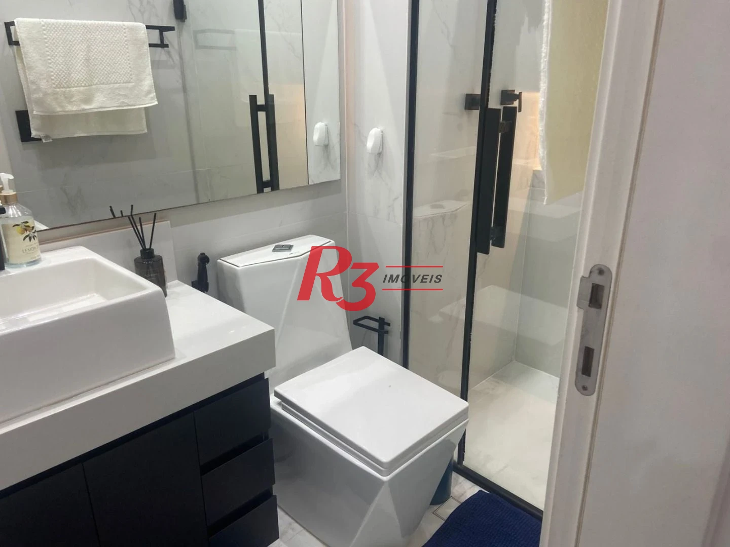 Apartamento com 2 dormitórios à venda, 85 m² por R$ 960.000,00 - Marapé - Santos/SP