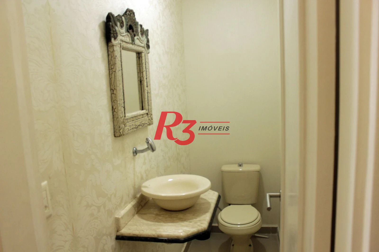 Apartamento Garden com 4 dormitórios à venda, 412 m² por R$ 1.800.000,00 - Morro do Maluf - Guarujá/SP