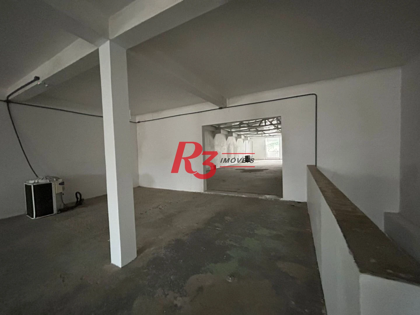 Galpão para alugar, 850 m² por R$ 18.668,30/mês - Centro - Santos/SP
