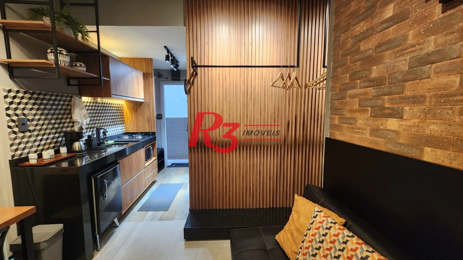 Kitnet com 1 dormitório à venda, 28 m² por R$ 375.000,00 - José Menino - Santos/SP