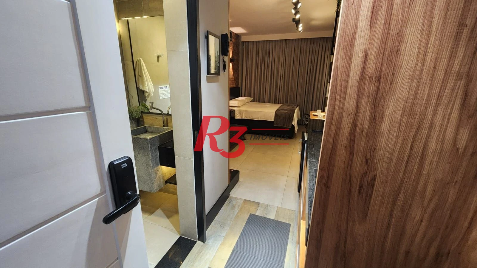 Kitnet com 1 dormitório à venda, 28 m² por R$ 375.000,00 - José Menino - Santos/SP