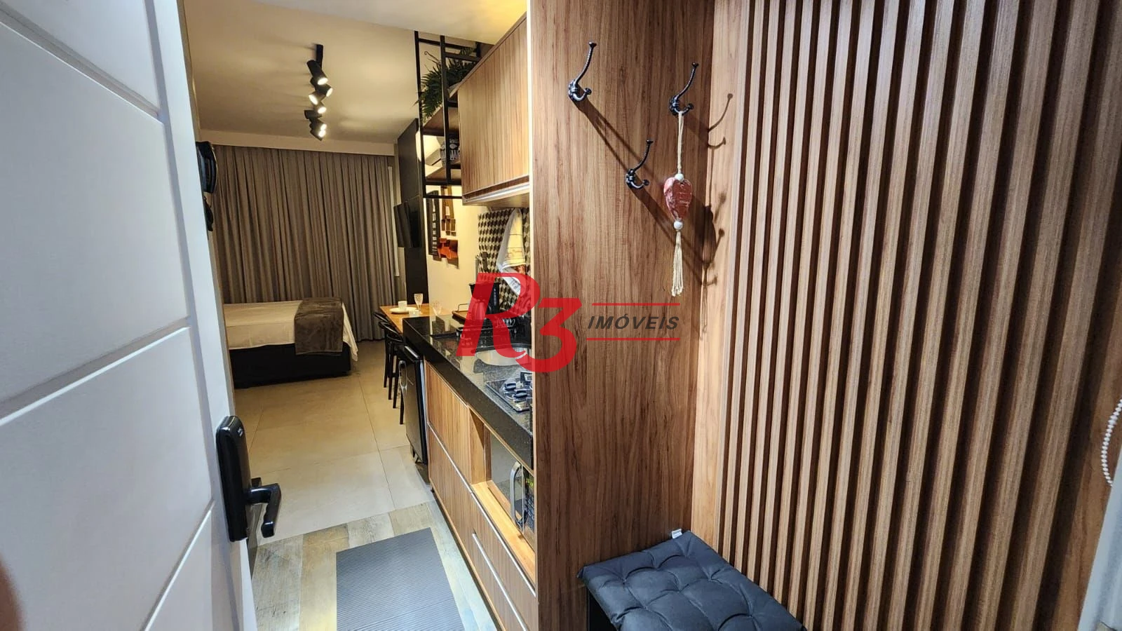 Kitnet com 1 dormitório à venda, 28 m² por R$ 375.000,00 - José Menino - Santos/SP