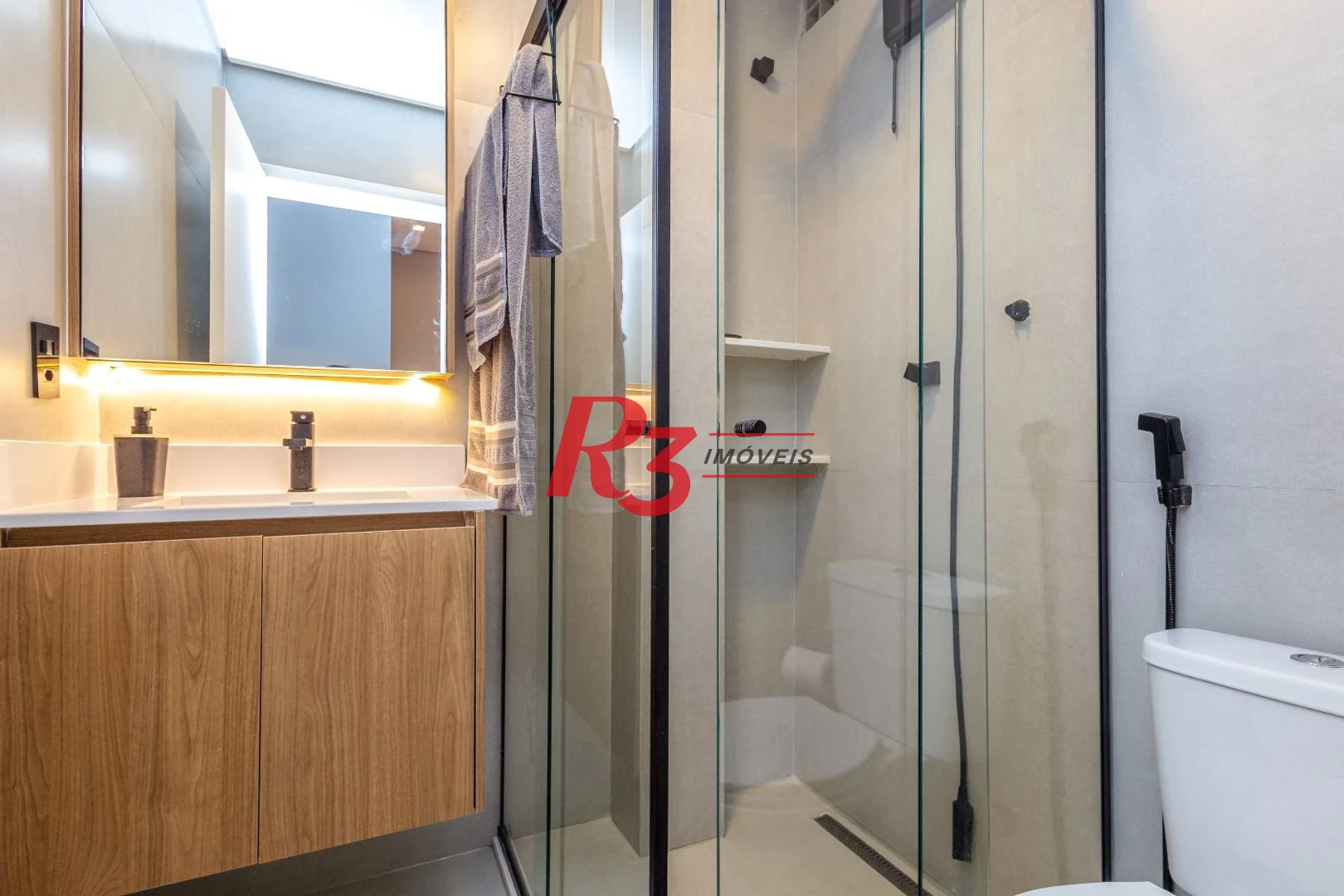 Apartamento com 2 dormitórios à venda, 63 m² por R$ 645.000,00 - Aparecida - Santos/SP