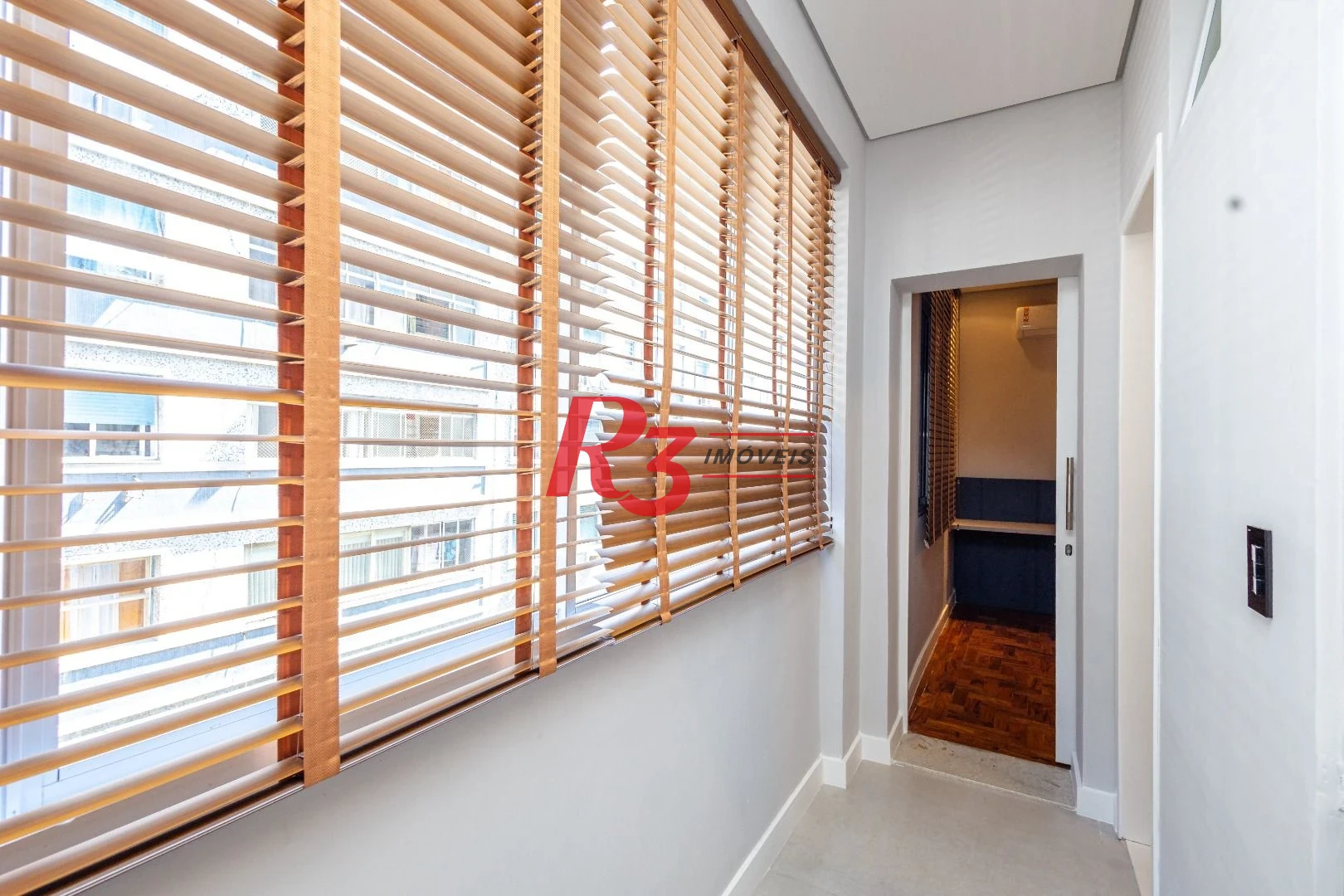 Apartamento com 2 dormitórios à venda, 63 m² por R$ 645.000,00 - Aparecida - Santos/SP