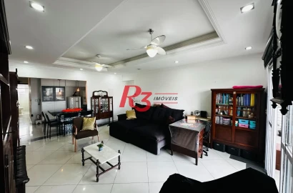 Casa com 3 dormitórios à venda, 210 m² por R$ 585.000,00 - Centro - São Vicente/SP