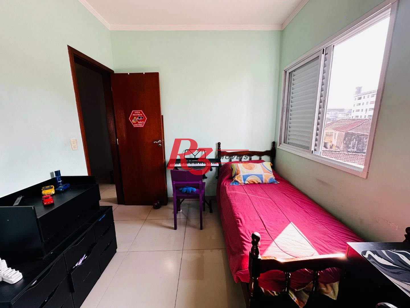 Casa com 3 dormitórios à venda, 210 m² por R$ 585.000,00 - Centro - São Vicente/SP