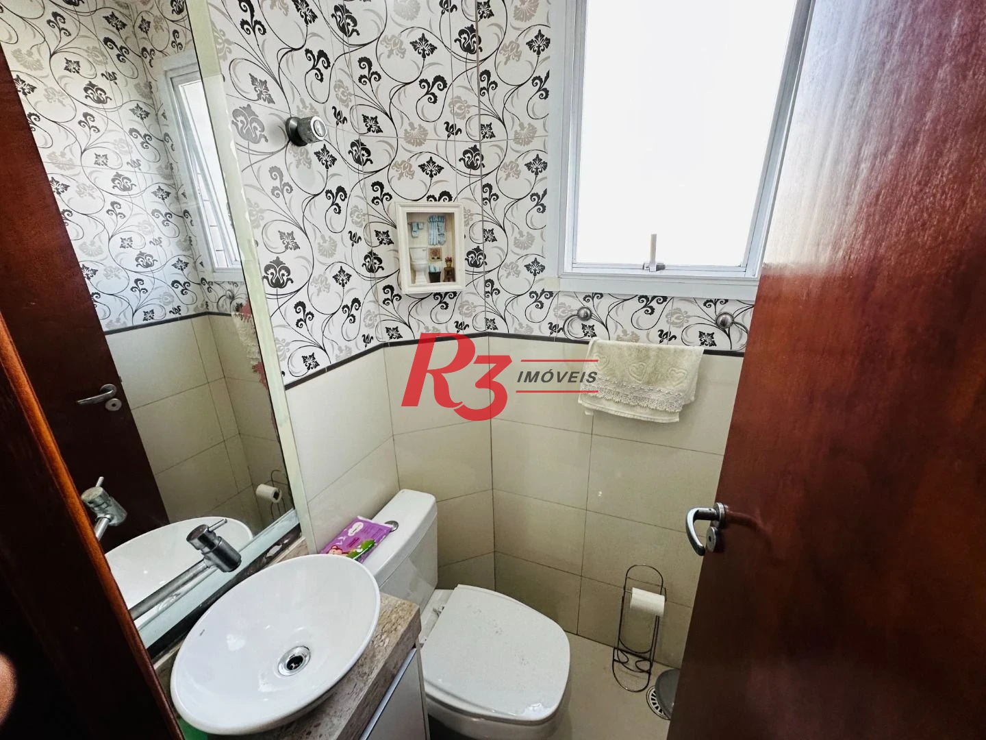 Casa com 3 dormitórios à venda, 210 m² por R$ 585.000,00 - Centro - São Vicente/SP