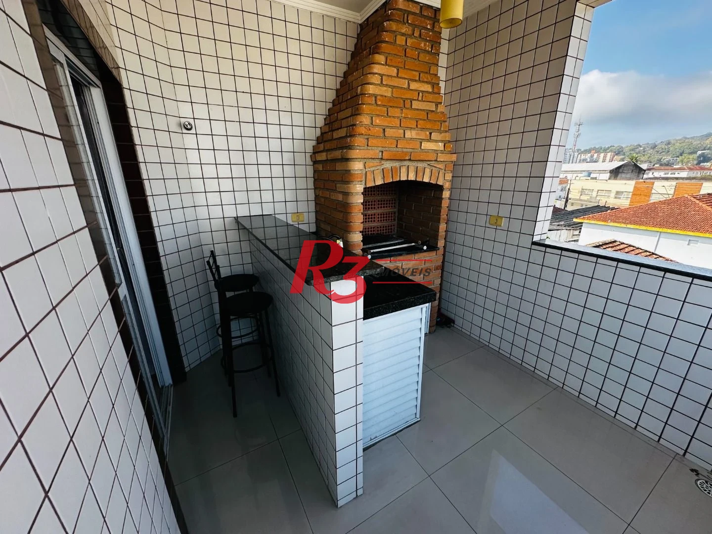 Casa com 3 dormitórios à venda, 210 m² por R$ 585.000,00 - Centro - São Vicente/SP
