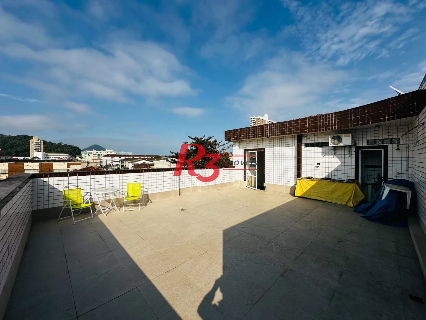 Casa com 3 dormitórios à venda, 210 m² por R$ 585.000,00 - Centro - São Vicente/SP