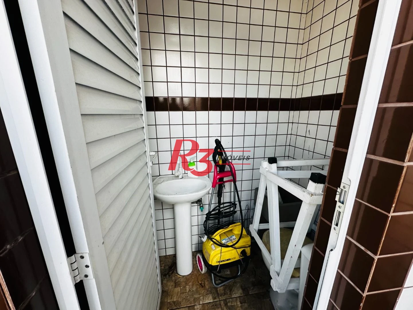 Casa com 3 dormitórios à venda, 210 m² por R$ 585.000,00 - Centro - São Vicente/SP