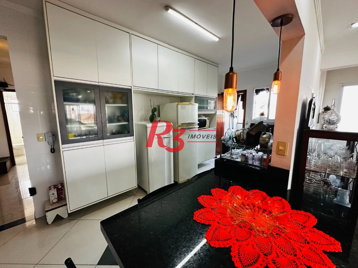 Casa com 3 dormitórios à venda, 210 m² por R$ 585.000,00 - Centro - São Vicente/SP