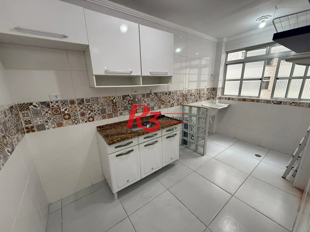 Apartamento com 1 dormitório à venda, 48 m² por R$ 375.000,00 - Gonzaga - Santos/SP