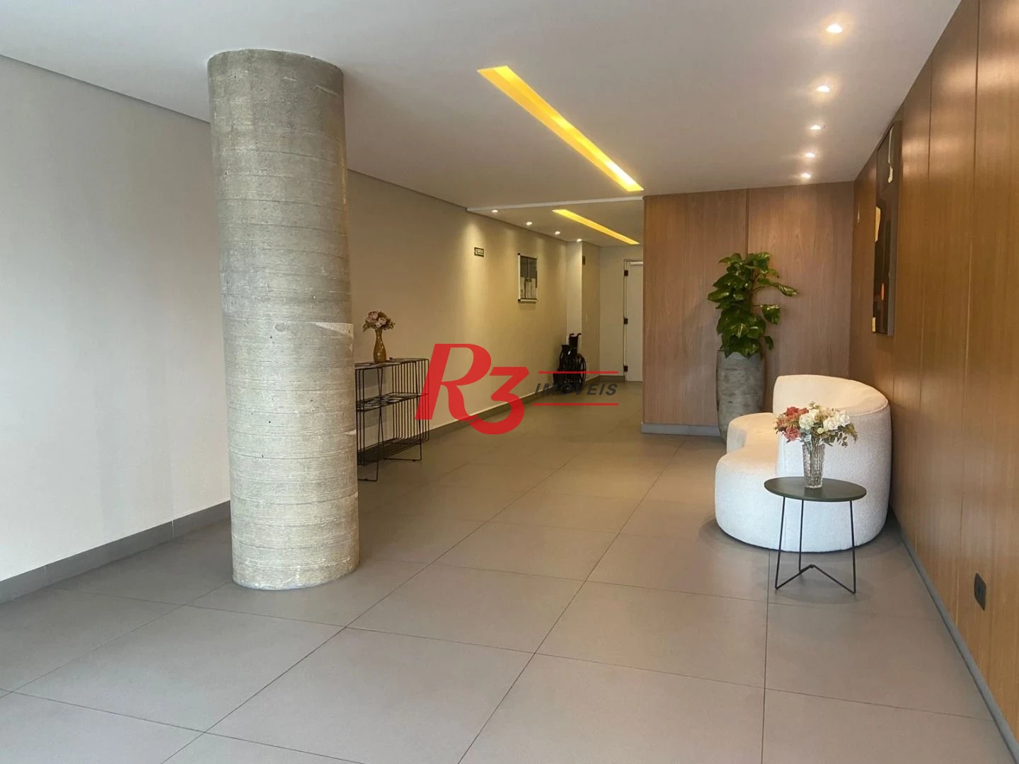 Apartamento com 2 dormitórios à venda, 72 m² por R$ 745.000,00 - Vila Guilhermina - Praia Grande/SP