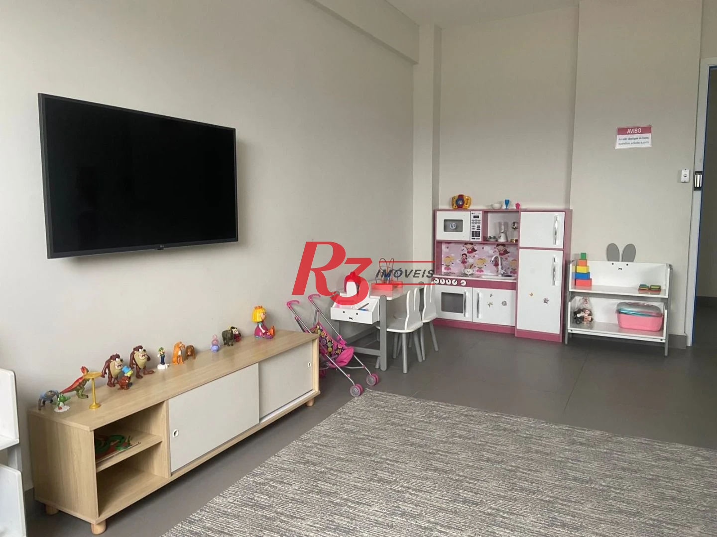 Apartamento com 2 dormitórios à venda, 72 m² por R$ 745.000,00 - Vila Guilhermina - Praia Grande/SP