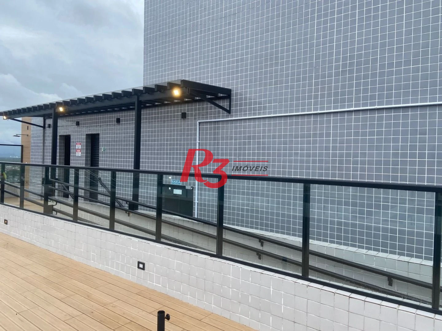 Apartamento com 2 dormitórios à venda, 72 m² por R$ 745.000,00 - Vila Guilhermina - Praia Grande/SP