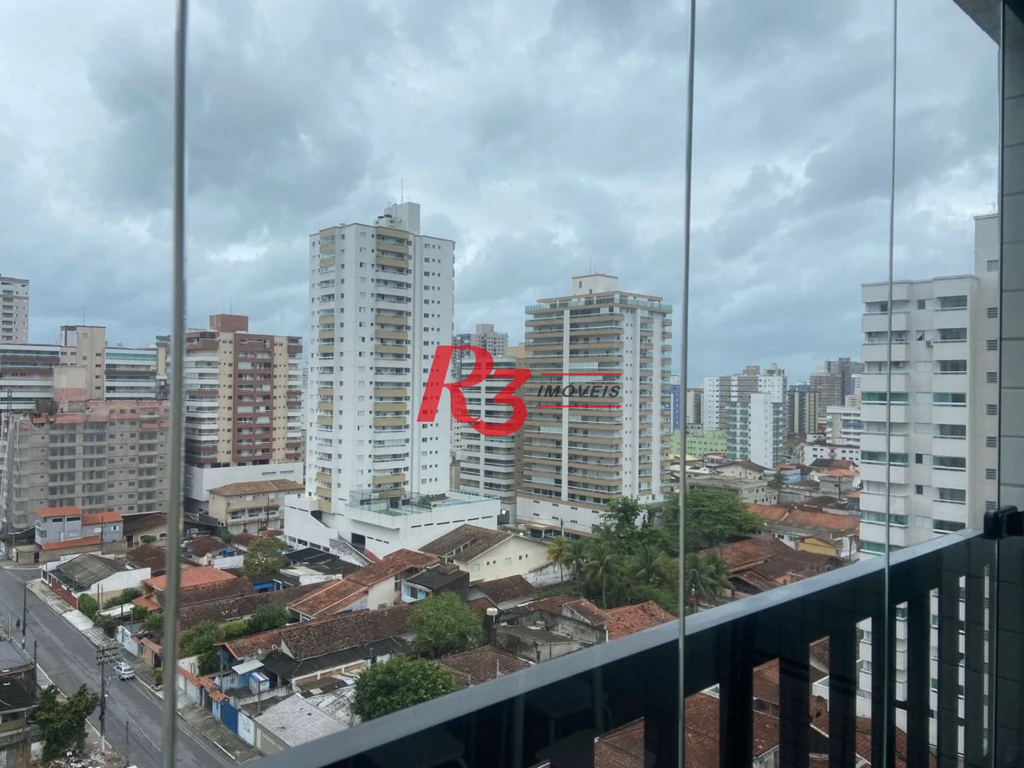 Apartamento com 2 dormitórios à venda, 72 m² por R$ 745.000,00 - Vila Guilhermina - Praia Grande/SP