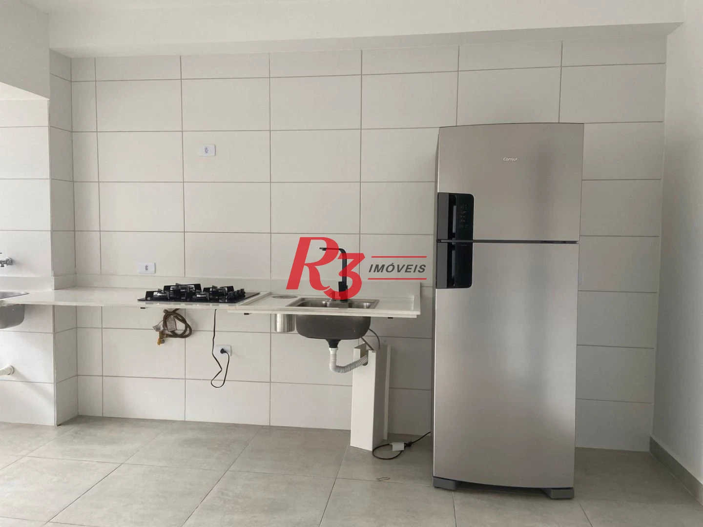 Apartamento com 2 dormitórios à venda, 72 m² por R$ 745.000,00 - Vila Guilhermina - Praia Grande/SP