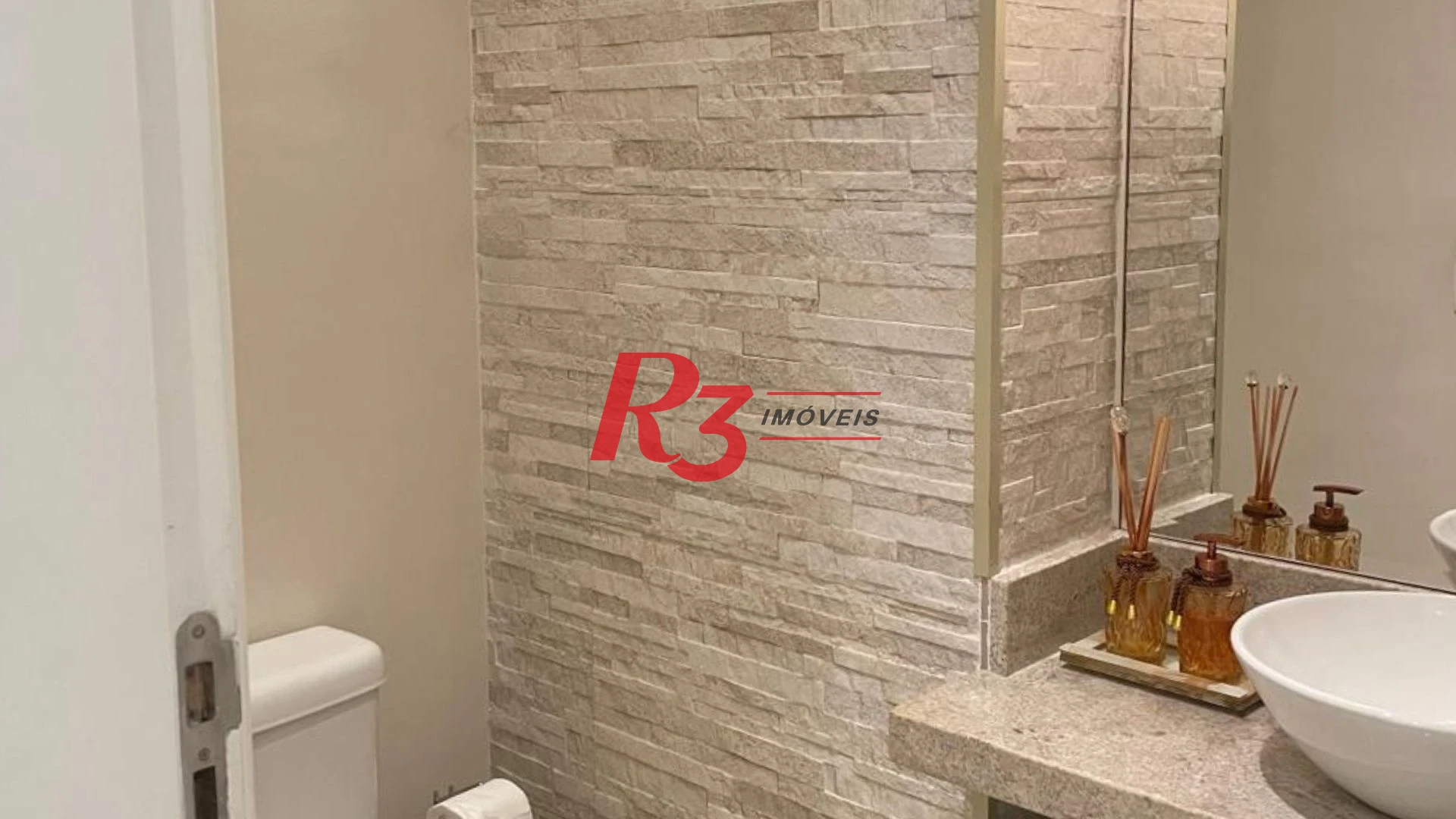 Apartamento com 3 dormitórios à venda, 92 m² por R$ 899.000,00 - Encruzilhada - Santos/SP
