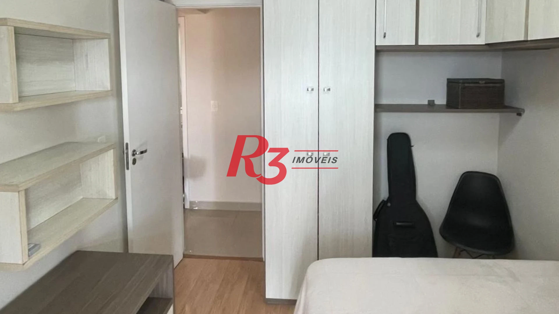 Apartamento com 3 dormitórios à venda, 92 m² por R$ 899.000,00 - Encruzilhada - Santos/SP