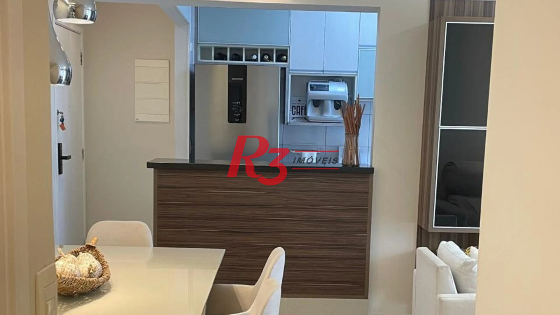 Apartamento com 3 dormitórios à venda, 92 m² por R$ 899.000,00 - Encruzilhada - Santos/SP