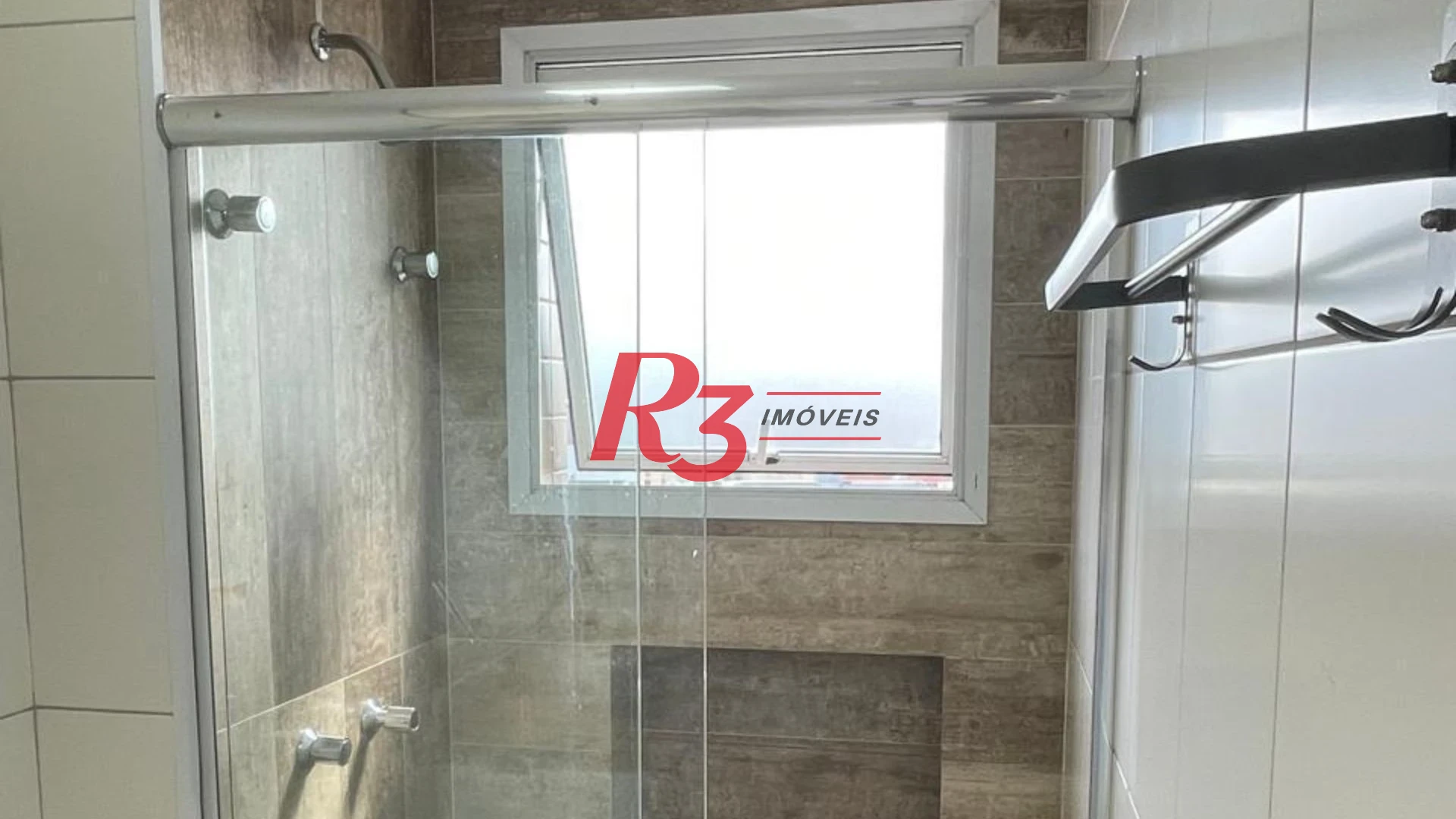 Apartamento com 3 dormitórios à venda, 92 m² por R$ 899.000,00 - Encruzilhada - Santos/SP