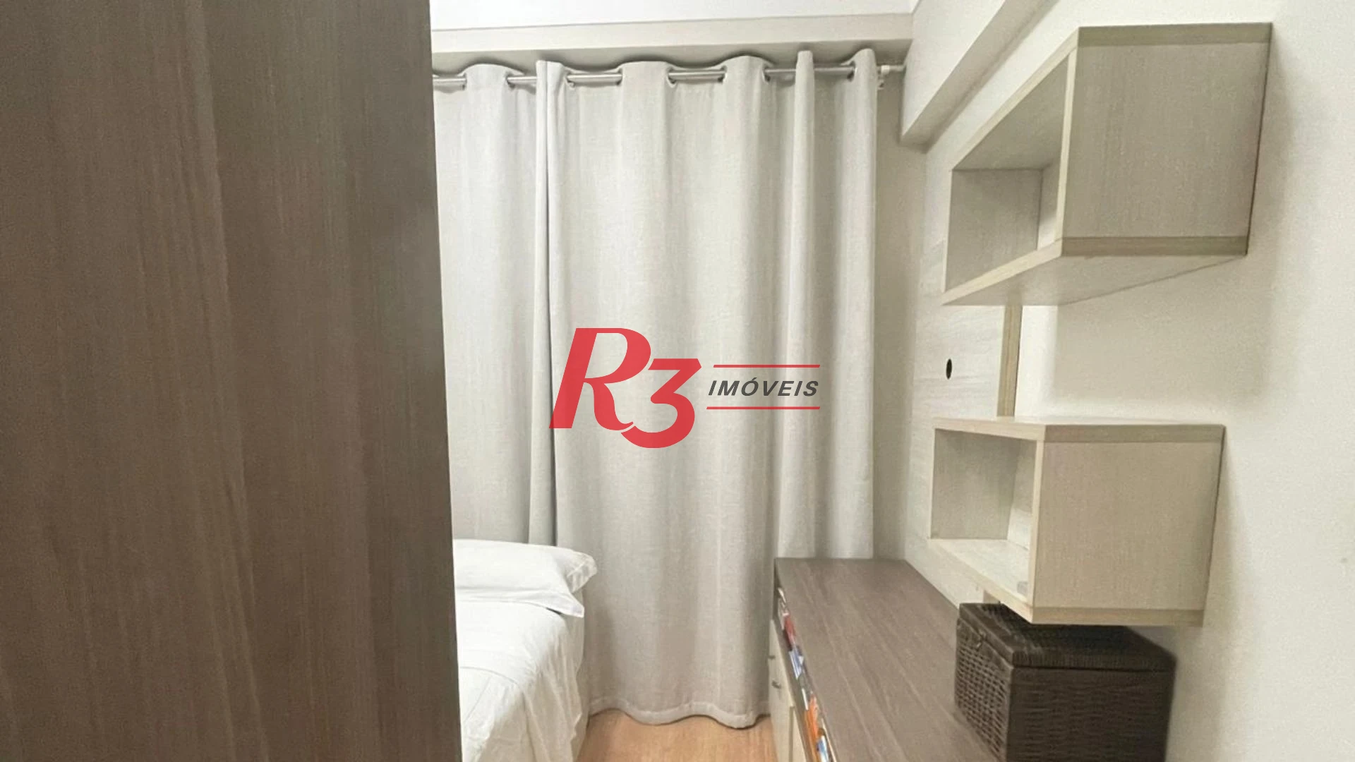 Apartamento com 3 dormitórios à venda, 92 m² por R$ 899.000,00 - Encruzilhada - Santos/SP
