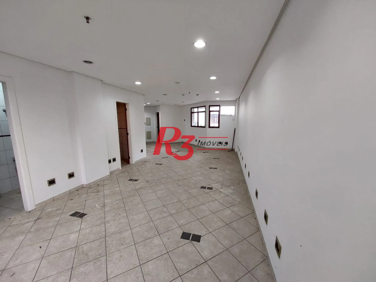 Sala à venda, 50 m² por R$ 300.000,00 - Vila Nova - Santos/SP