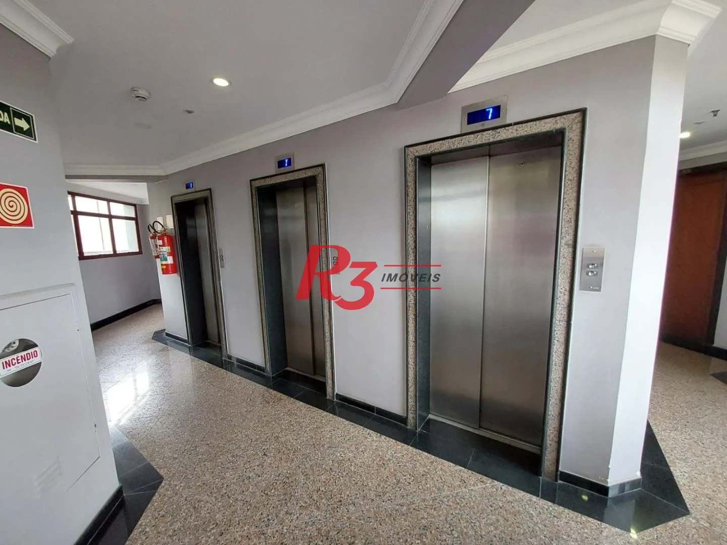 Sala à venda, 50 m² por R$ 300.000,00 - Vila Nova - Santos/SP