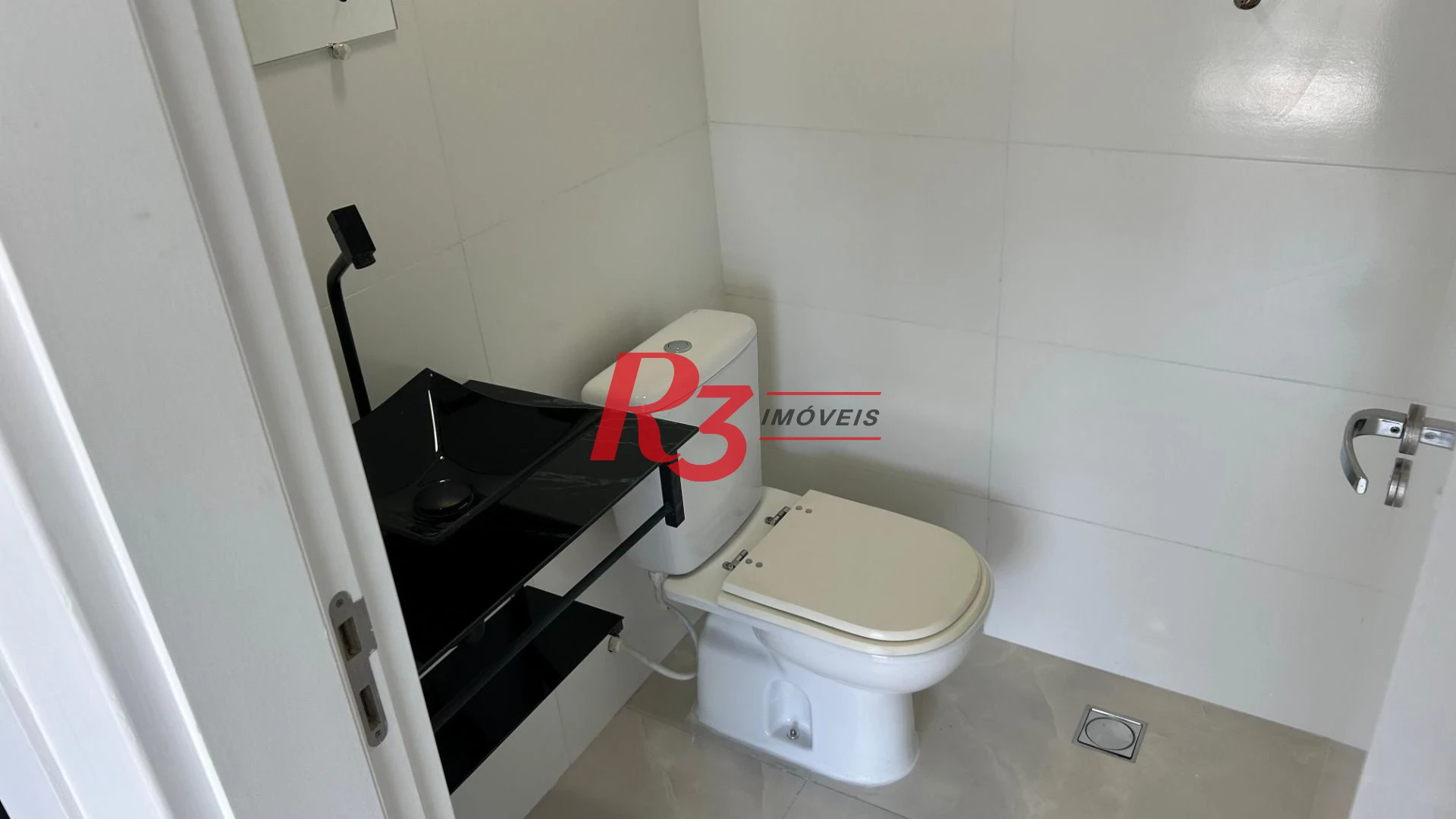 Apartamento com 1 dormitório à venda, 73 m² por R$ 300.000,00 - Vila Cascatinha - São Vicente/SP