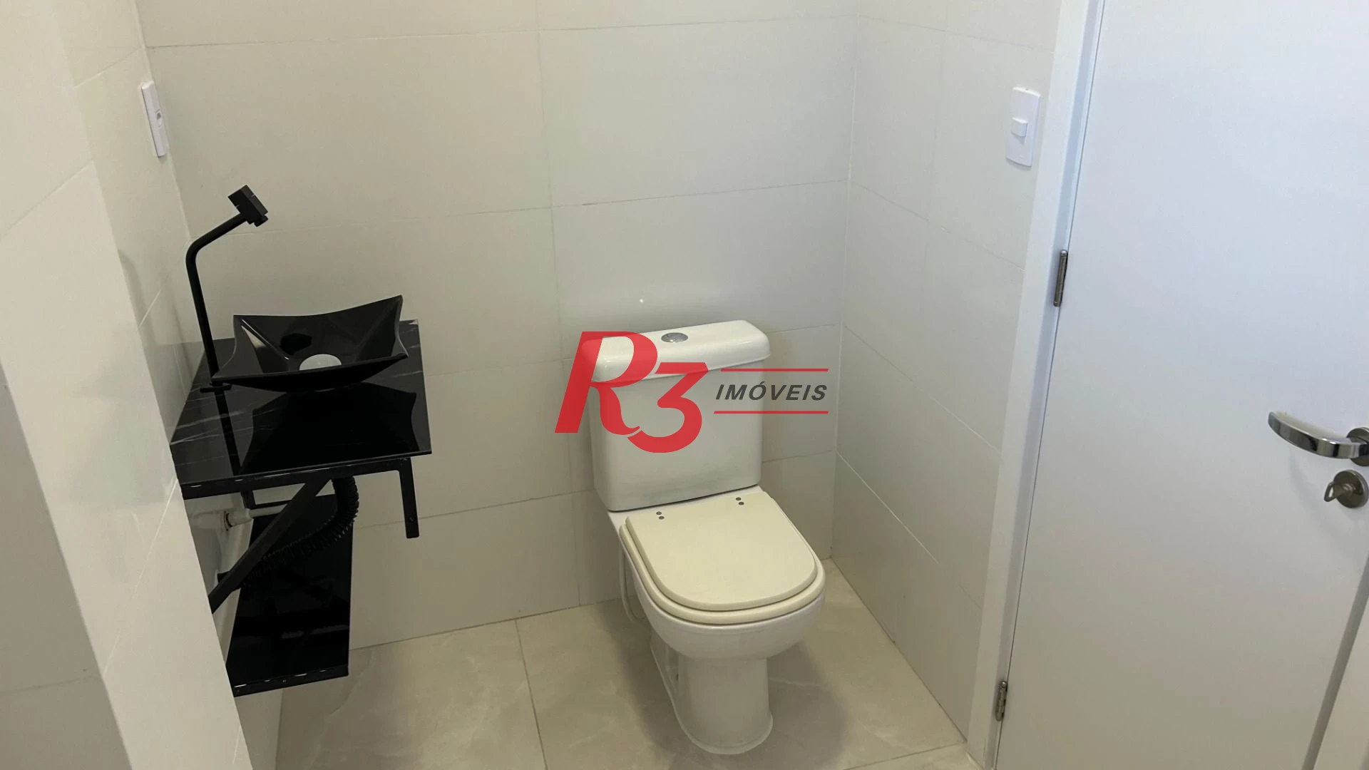 Apartamento com 1 dormitório à venda, 73 m² por R$ 300.000,00 - Vila Cascatinha - São Vicente/SP