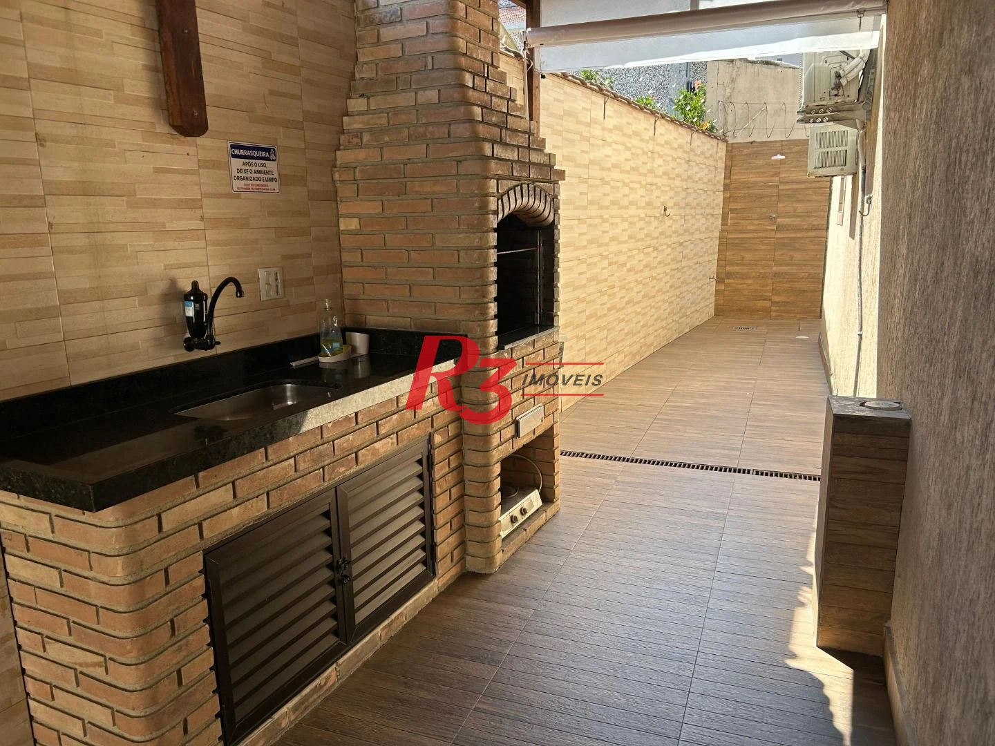 Apartamento com 1 dormitório à venda, 73 m² por R$ 300.000,00 - Vila Cascatinha - São Vicente/SP