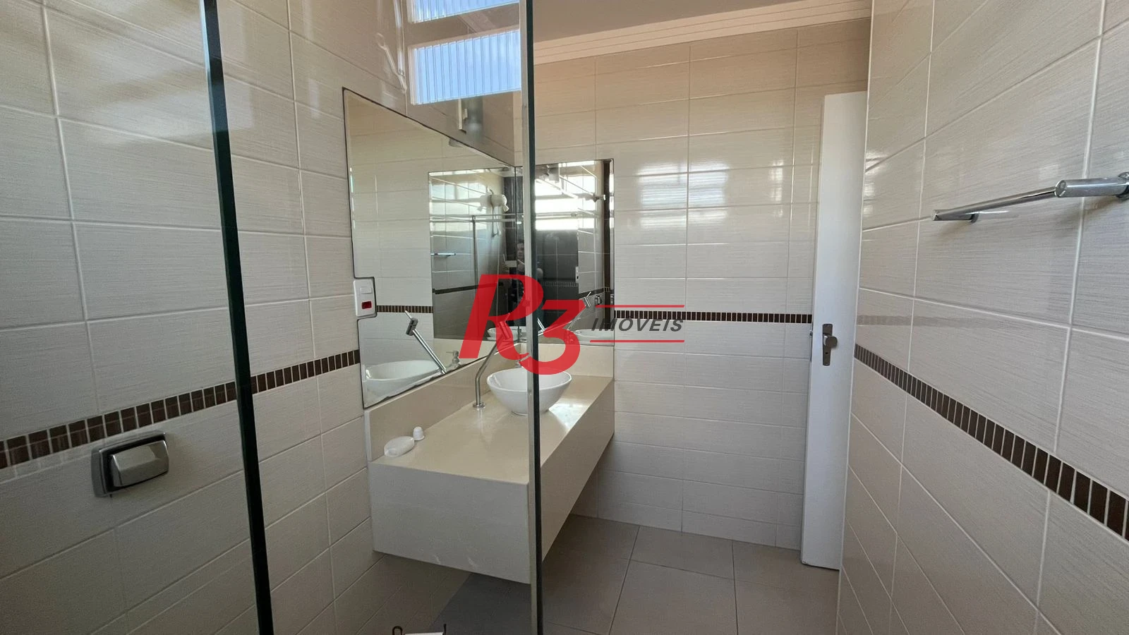 Apartamento com 2 dormitórios para alugar, 120 m² por R$ 5.700,00/mês - Gonzaga - Santos/SP