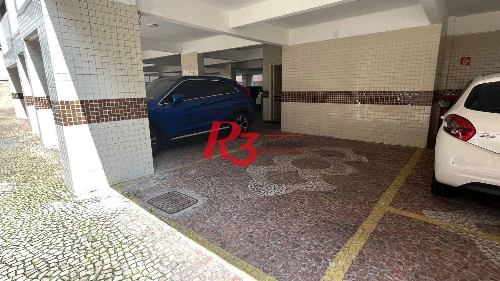 Apartamento com 2 dormitórios para alugar, 120 m² por R$ 5.700,00/mês - Gonzaga - Santos/SP