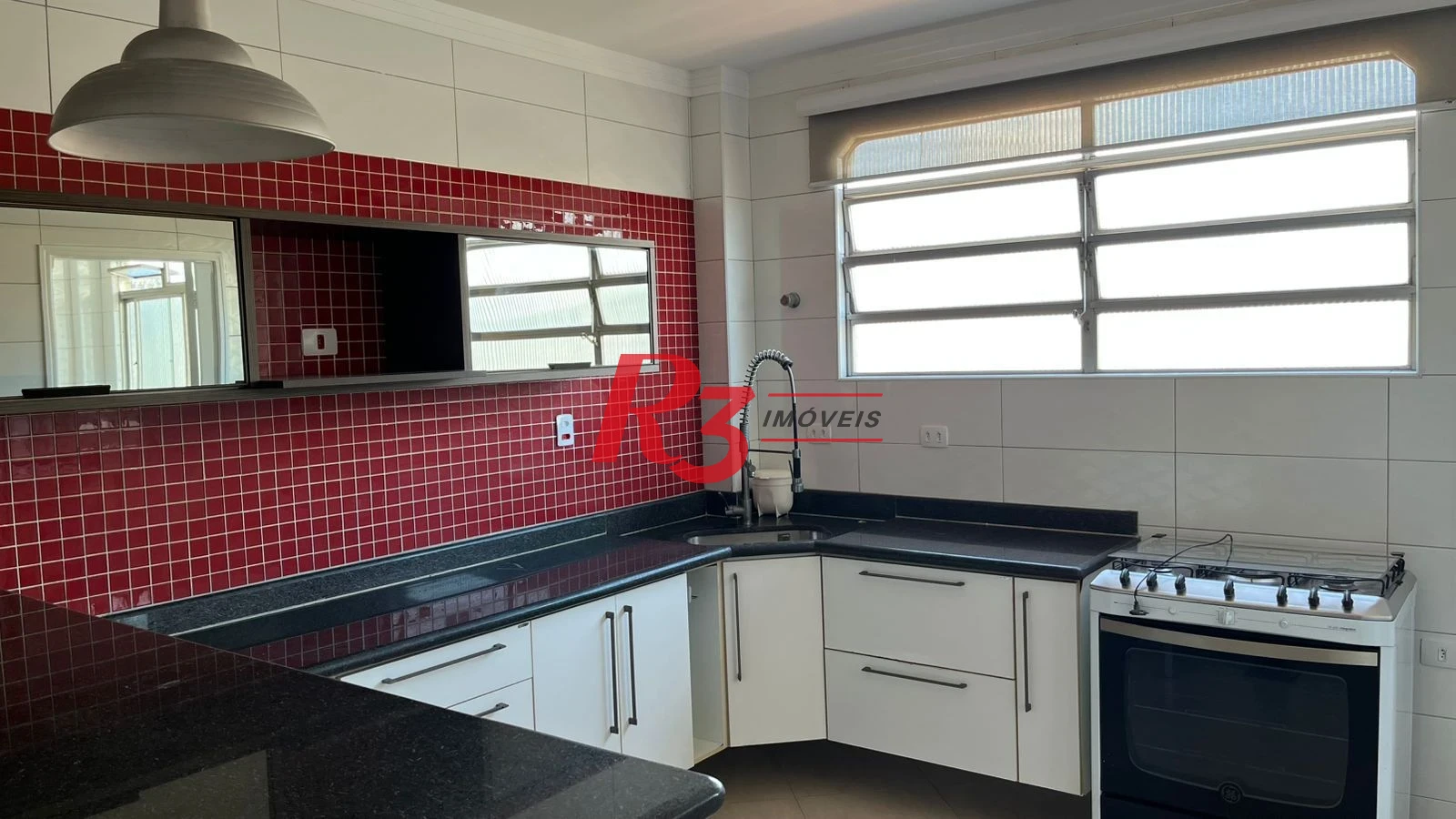 Apartamento com 2 dormitórios para alugar, 120 m² por R$ 5.700,00/mês - Gonzaga - Santos/SP