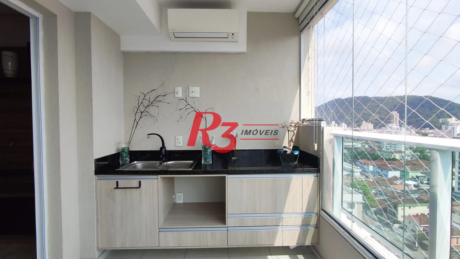 Apartamento com 3 dormitórios à venda, 88 m² por R$ 1.050.000,00 - Campo Grande - Santos/SP