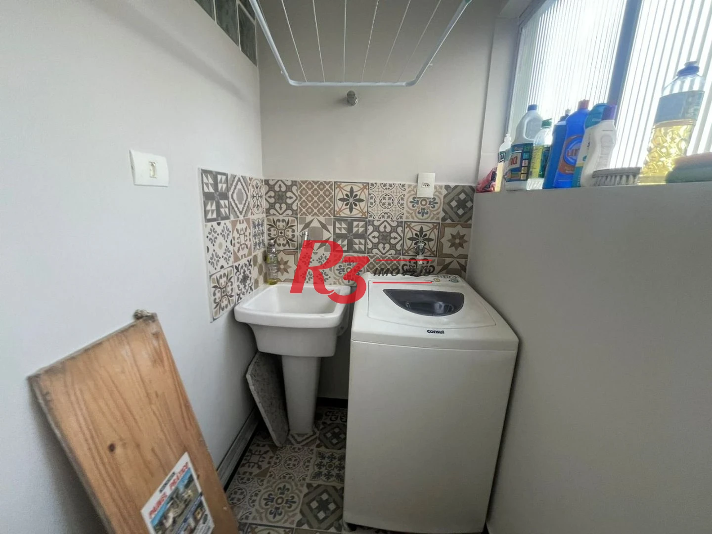 Apartamento com 3 dormitórios à venda, 103 m² por R$ 600.000,00 - Vila Alzira - Guarujá/SP