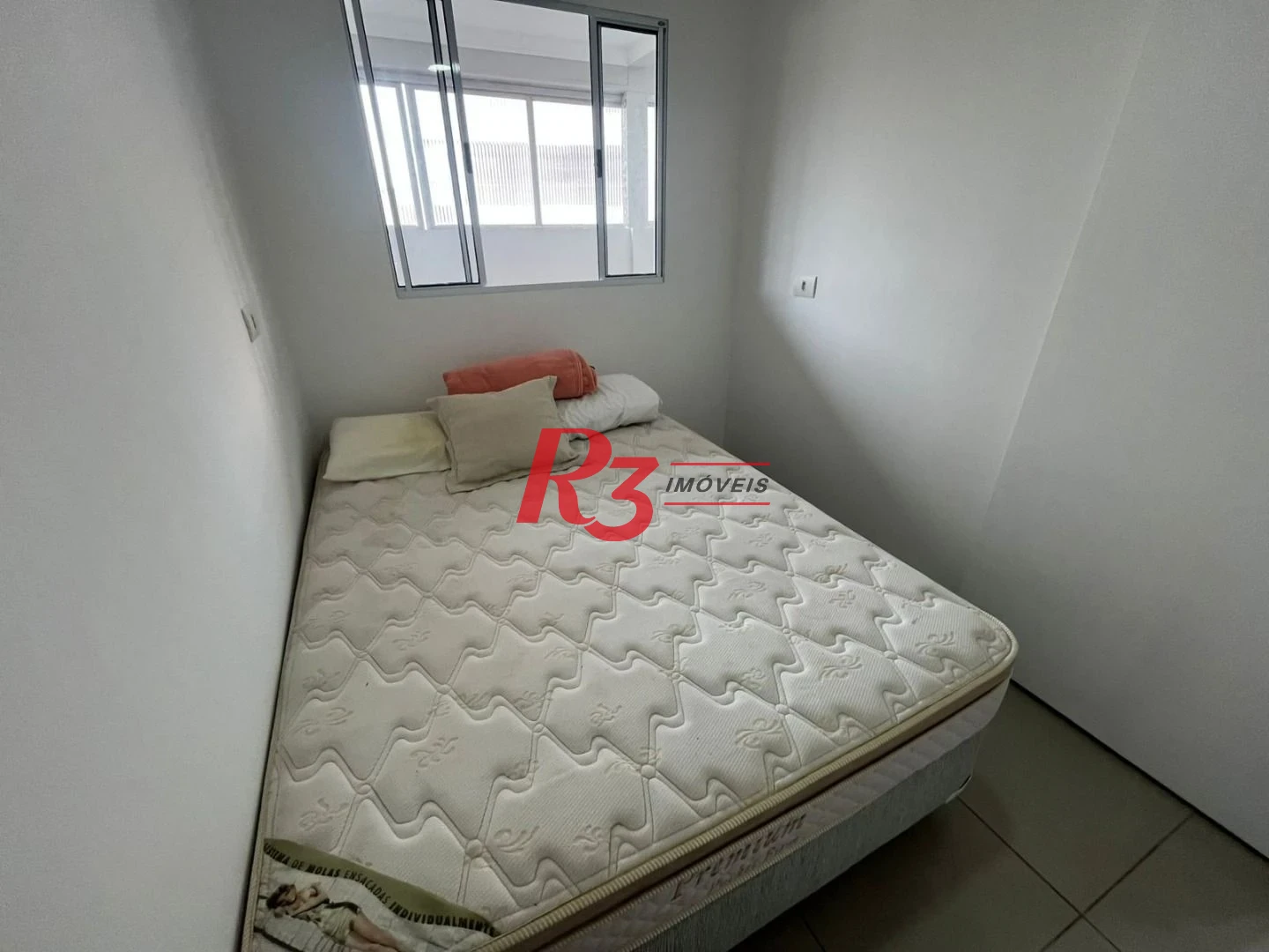 Apartamento com 3 dormitórios à venda, 103 m² por R$ 600.000,00 - Vila Alzira - Guarujá/SP
