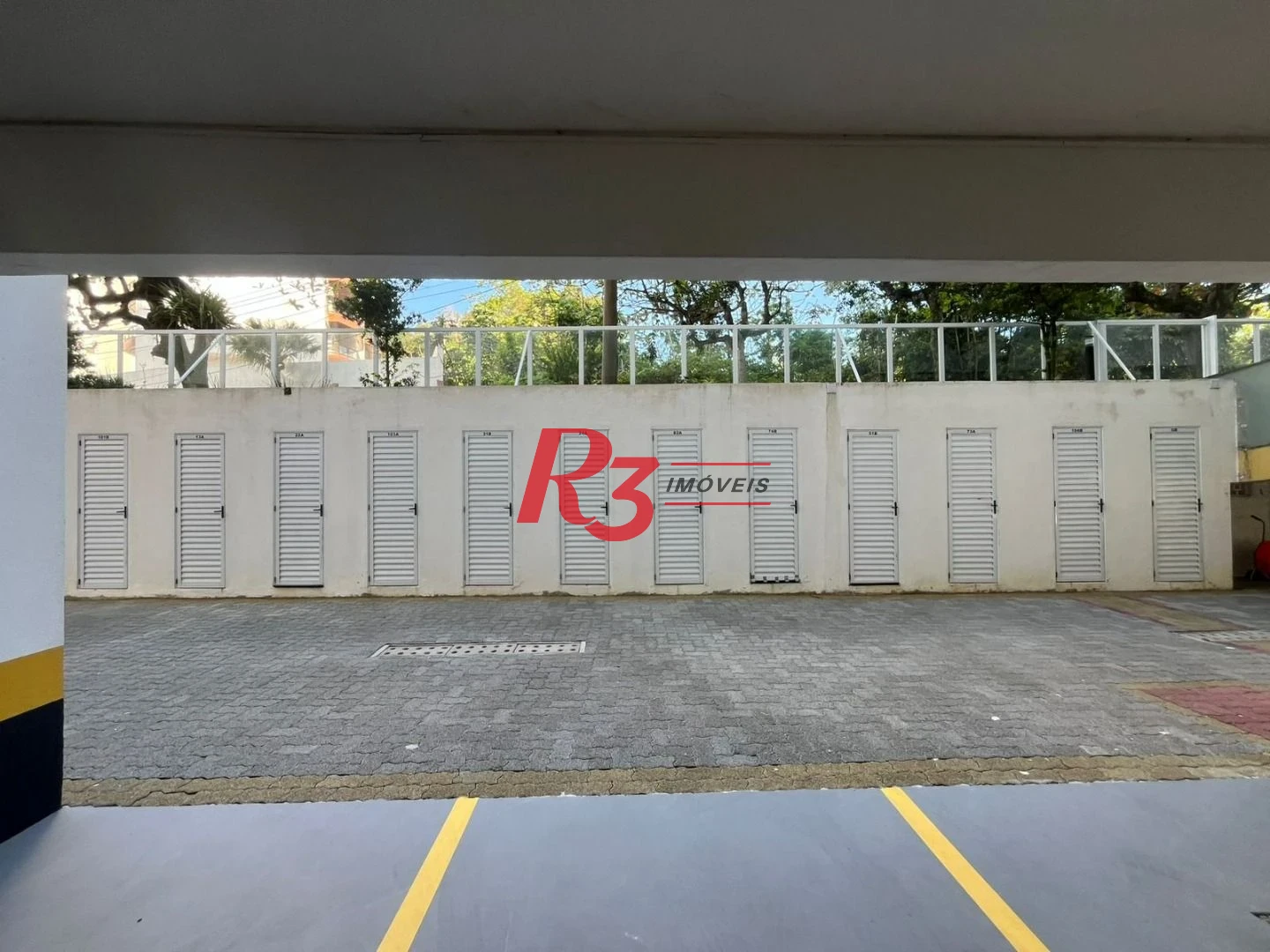 Apartamento com 3 dormitórios à venda, 103 m² por R$ 600.000,00 - Vila Alzira - Guarujá/SP