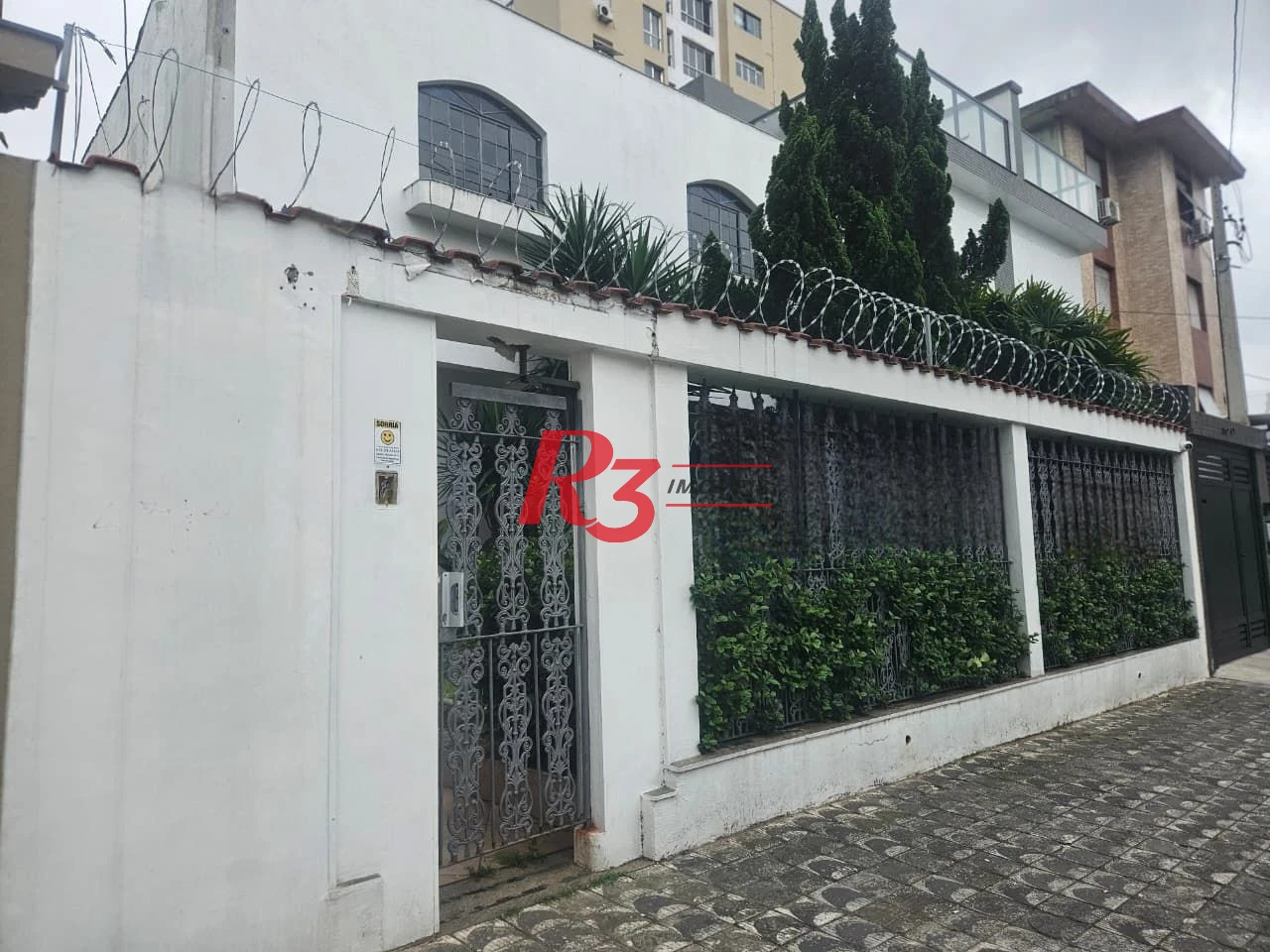 Sobrado com 5 dormitórios à venda, 340 m² por R$ 1.500.000,00 - Aparecida - Santos/SP